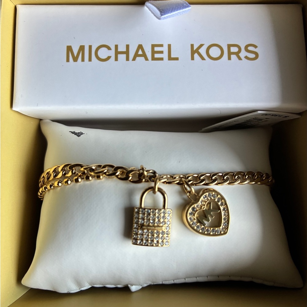 MICHAEL KORS Bracelet,Michael Kors Gold Bracelet. - Picture 9 of 9